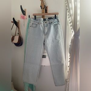RVCA cropped straight leg denim jeans